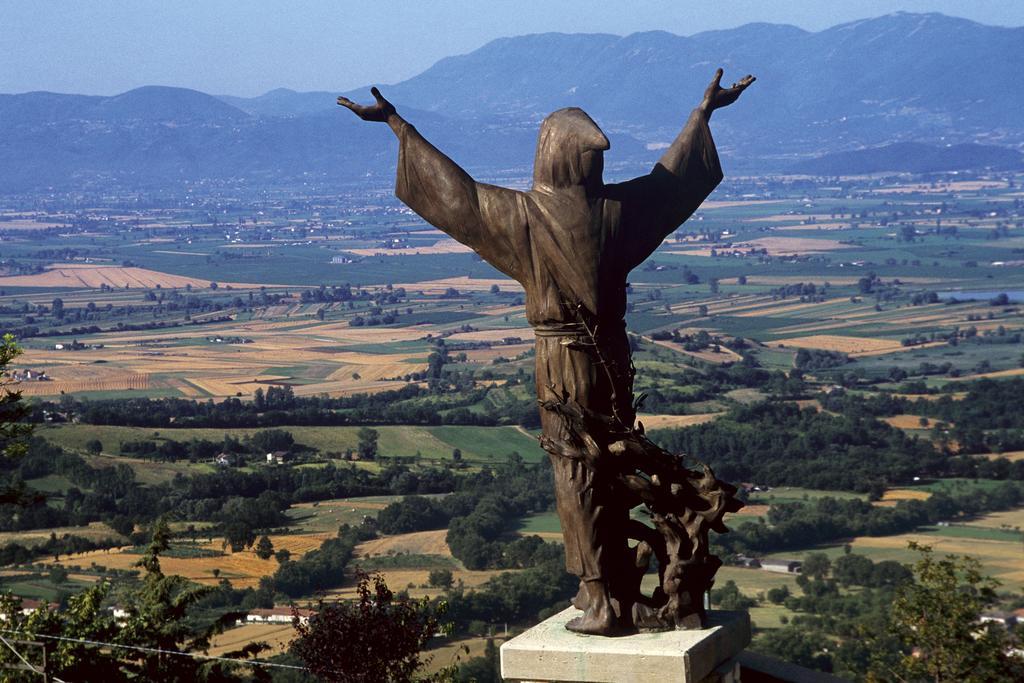 L'Angelo Pellegrino Miniappartamenti Rieti Chambre photo